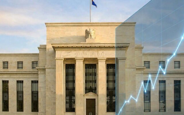الفيدرالي الأمريكي يرفع الفائدة إلى 4% لأول مرة منذ 2023