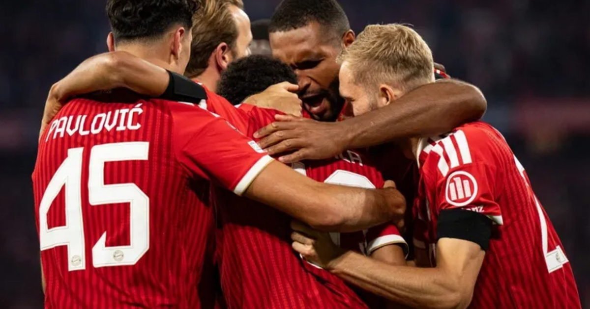 افتتح بايرن ميونيخ مشواره في مرحلة الدوري من دوري أبطال أوروبا بفوزٍ عريض على ضيفه النرويجي بودو غليمت بخمسة أ