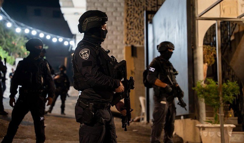 أعلنت الشرطة الإسرائيلية صباح الجمعة تنفيذ حملةٍ في مدينة الناصرة شاركت فيها قوّات من «حرس الحدود»، وقالت إنّه