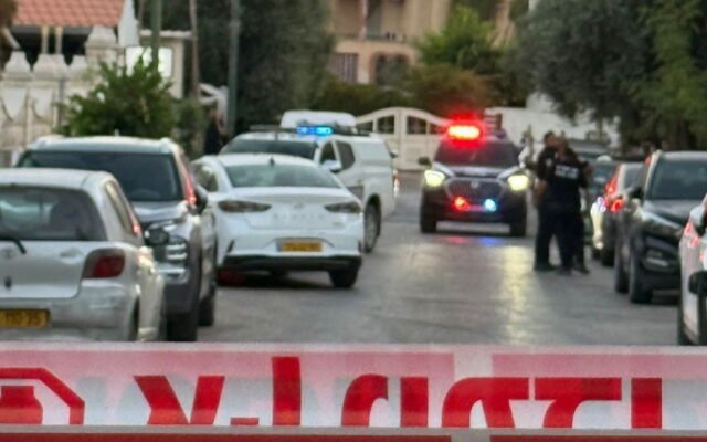 إصابة شاب بجراح متوسطة بإطلاق نار في قلنسوة
