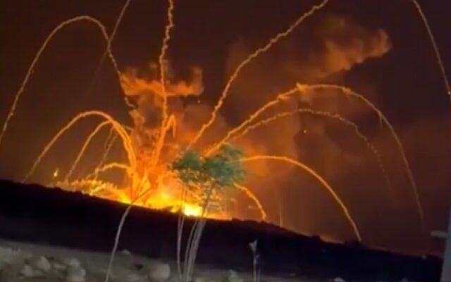انفجارات في مستودع ذخيرة بحلب تسبب إصابات وتقطع طرقاً