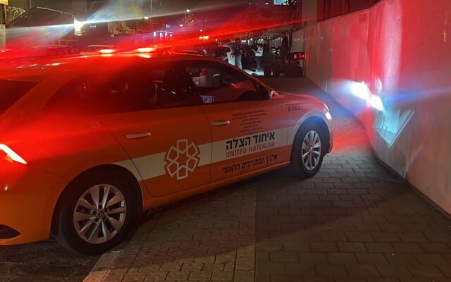 إصابة رجل بجروح خطيرة بحادثة عنف في تل أبيب