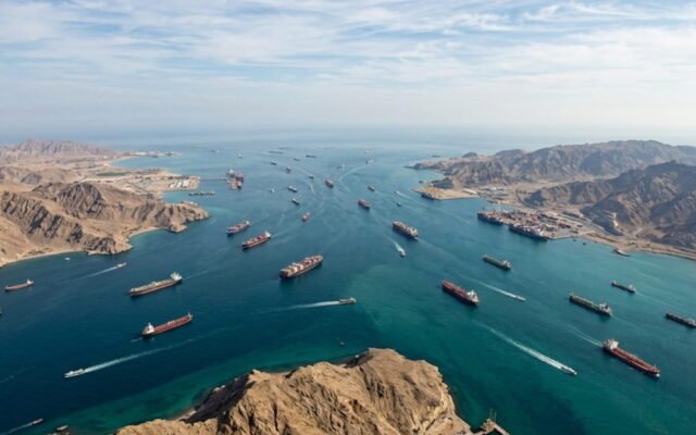 وزير الدفاع الإيراني بالوكالة: نملك القدرة على استهداف السفن الحربية المشاركة في الحصار الاقتصادي، و«الخطّة الرباعية» التي وضعها نصير زادة ماضيةٌ كما هي