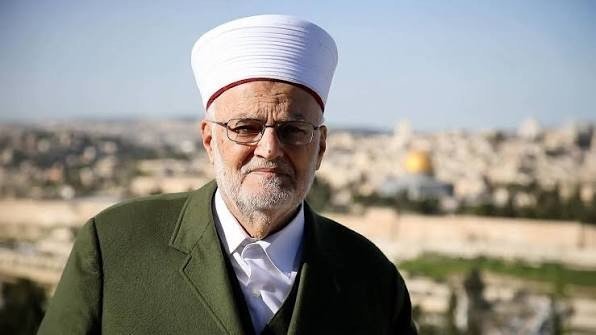 محكمة الصلح في القدس تعقد الإثنين جلسةً في ملفّ اتّهام الشيخ عكرمة صبري بالتحريض، وطاقم الدفاع يعلن إنكاره التهم جملةً وتفصيلاً