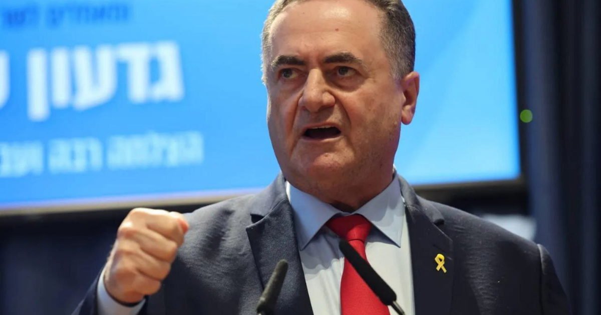 قال وزير الجيش الإسرائيلي يسرائيل كاتس ظهر الاثنين إنّه ورئيس الحكومة بنيامين نتنياهو أصدرا إلى الجيش تعليماتٍ