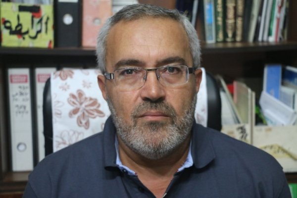 ينطلق مقالٌ منشور من عبارةٍ سمعها كاتبه في مجلسٍ جمعه بالمحامي خالد سكيس، نقلها الأخير عن جدّه أبي عمر دريعي ا