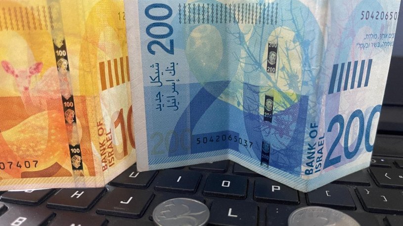 القرار يتيح للمستحقّين تلقّي «ضريبة الدخل السلبية» قبل الأعياد، والتحويل يجري مباشرةً إلى الحسابات المصرفية لم