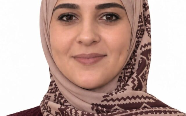 مقالٌ لفداء مرعي عبد الهادي يفرّق بين المرافقة والتبنّي في ملفّ الأطفال فاقدي الإطار العائلي: خمسةٌ وخمسون متطوّعاً وثلاث عائلاتٍ من المجتمع العربي حتى اليوم، وأطفالٌ بين الثالثة والثامنة عشرة في المؤسّسات الداخلية