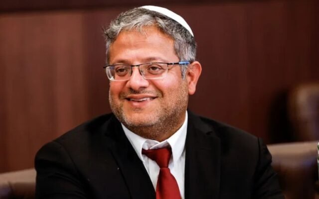 «المشتركة» تصف طلب شطب «الموحّدة» بأنّه اعتداءٌ على حقّ الجماهير العربية في التمثيل، وتقول إنّ خلافها الانتخابي مع القائمة لا يغيّر رفضها إقصاء أيّ قوّةٍ سياسية