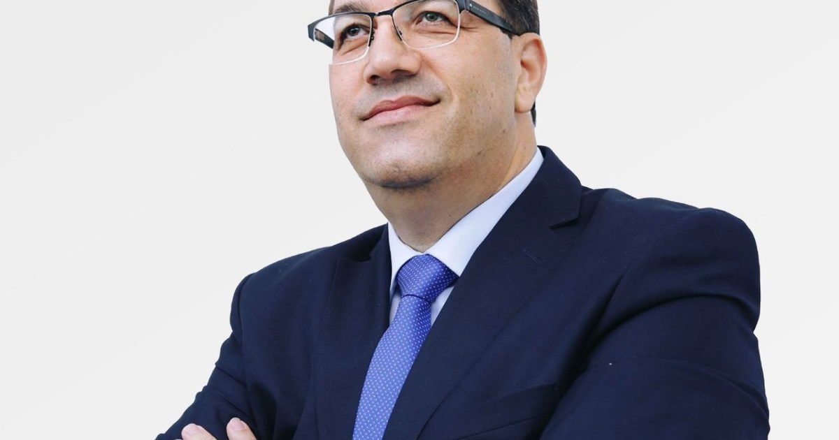 بيانٌ وجّهه رئيس المجلس المحلي في عيلبون إلى رفاقه في «الجبهة» أنهى ترشيحاً لم يعمّر أكثر من يومين. فسمير أبو