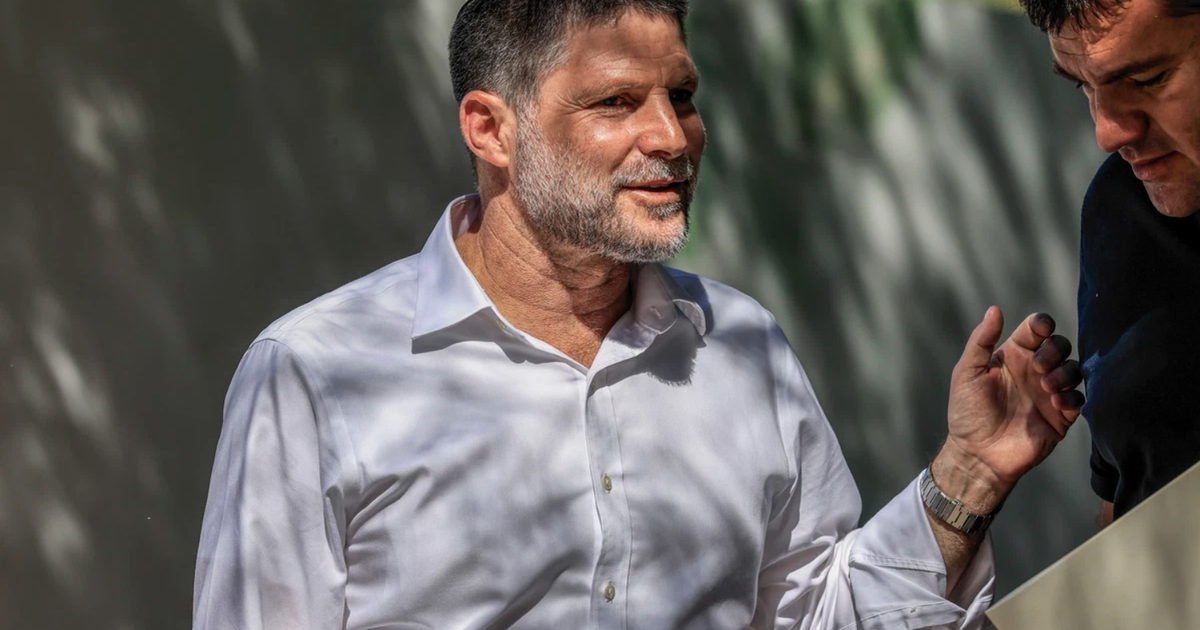 قال وزير المالية الإسرائيلي بتسلئيل سموتريتش يوم الاثنين إنّه يجب إسقاط السلطة الفلسطينية. ويأتي هذا القول بعد