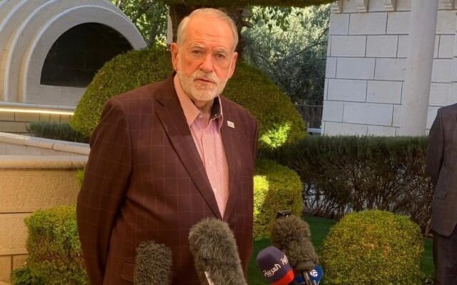 ترمسعيا: السفير الأميركي يستمع إلى شهادات الأهالي، والبلدية تتحدّث عن 18 ألف دونم يُمنع الوصول إليها