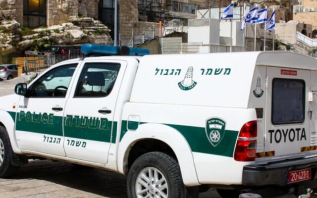 الشرطة تغلق شارع 463 بعد العثور على جسم مشبوه قرب تلمون