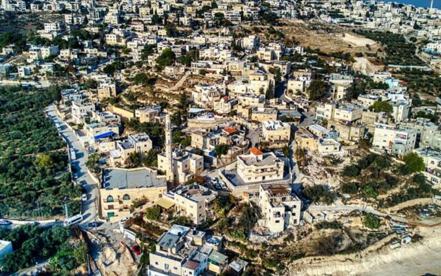 اعتراض على مخطط استيطاني في أم طوبا لخلوه من شرط الملكية