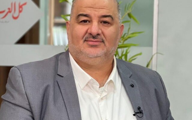 עבאס חידש את קריאתו לעימות וראה בו צעד תרבותי