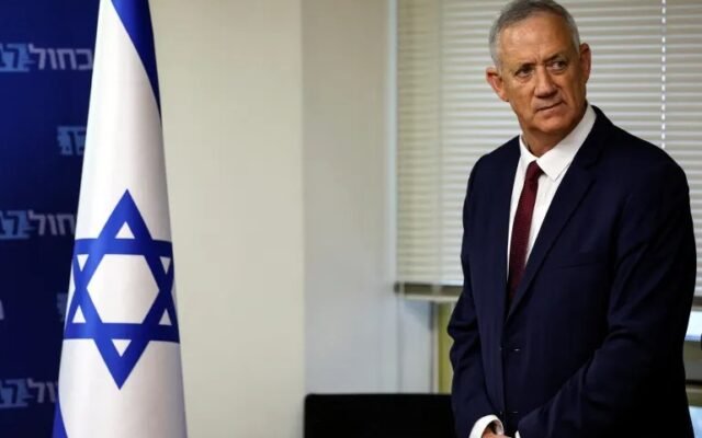 בין שבחים לביקורת: כך הגיבו חברי כנסת וראשי מפלגות על פרישת גנץ